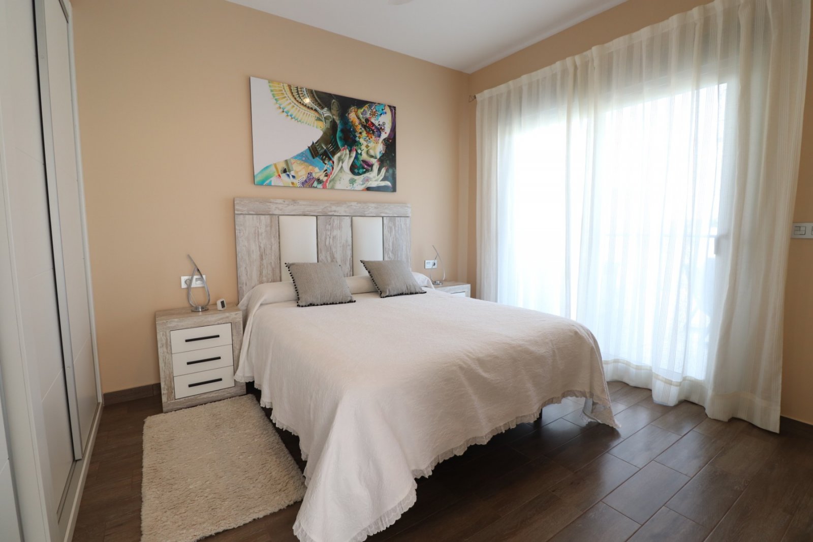   This modern South Facing, Three Bedroom, Semi-detached Villa in Daya Vieja is located on the edge of this charming and peaceful Spanish village, ...