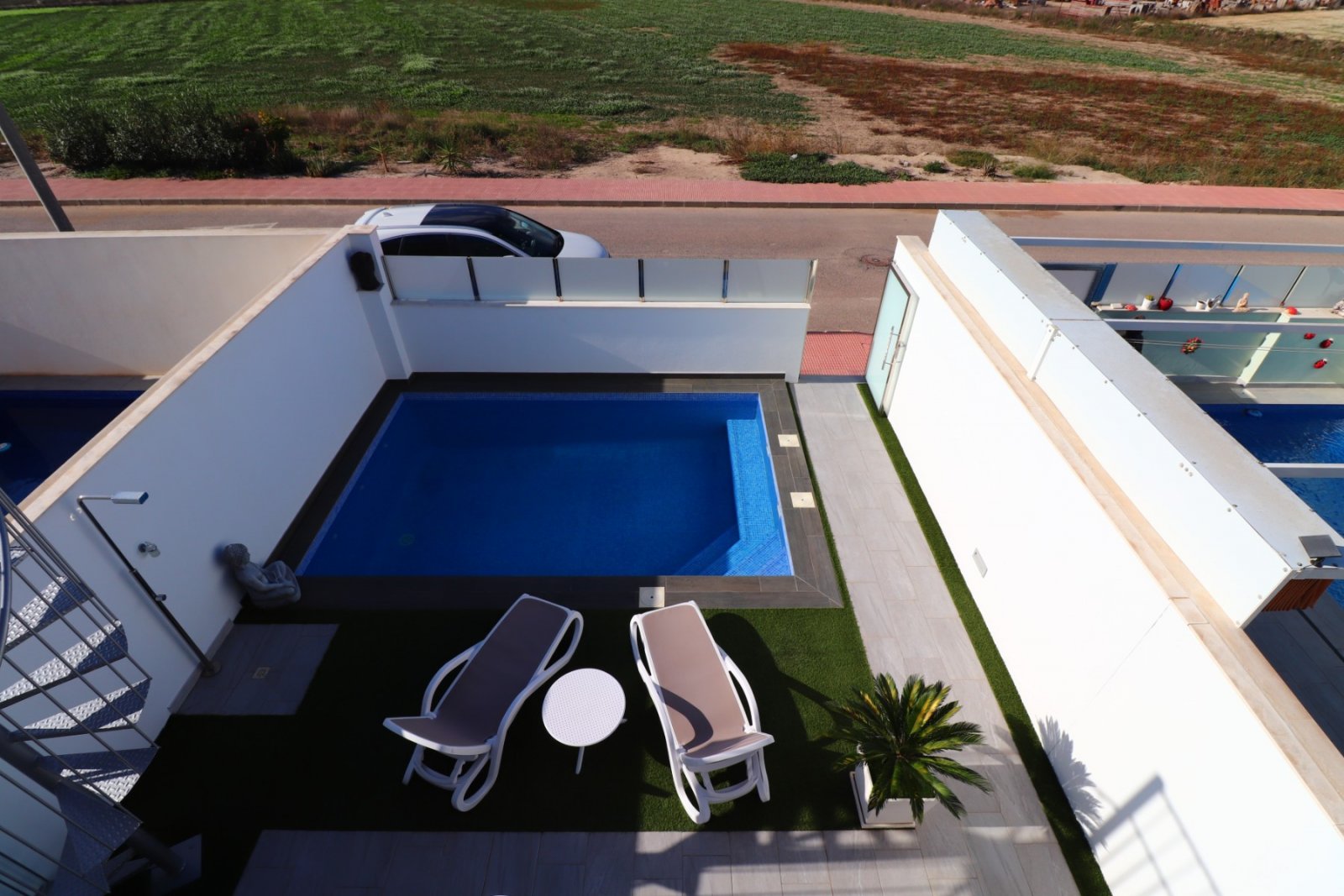   This modern South Facing, Three Bedroom, Semi-detached Villa in Daya Vieja is located on the edge of this charming and peaceful Spanish village, ...