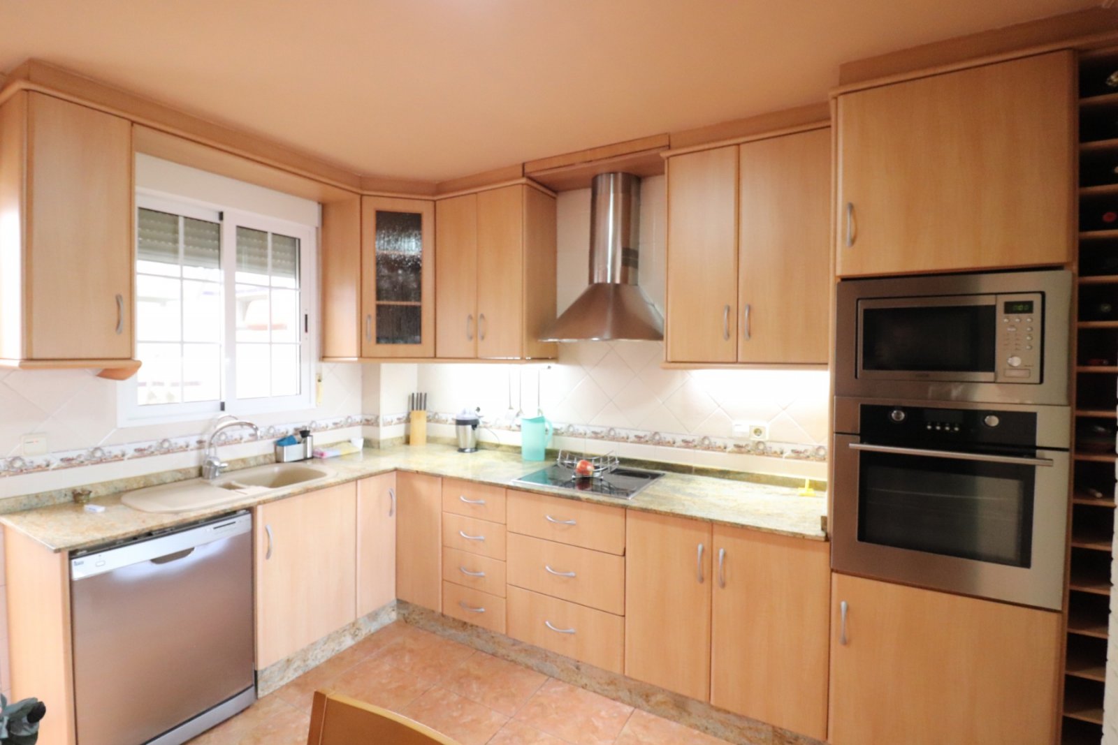   This South Facing, Three Bedroom, Detached Villa in El Saladar, is located in a well-known residential area on the outskirts of Almoradí town, wh...