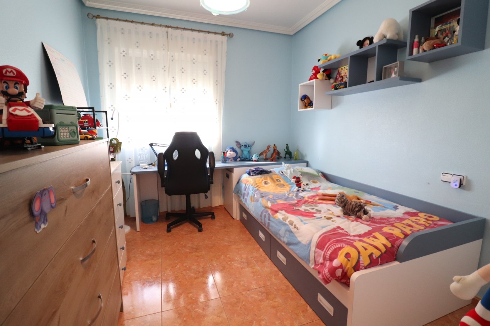   This South Facing, Three Bedroom, Detached Villa in El Saladar, is located in a well-known residential area on the outskirts of Almoradí town, wh...