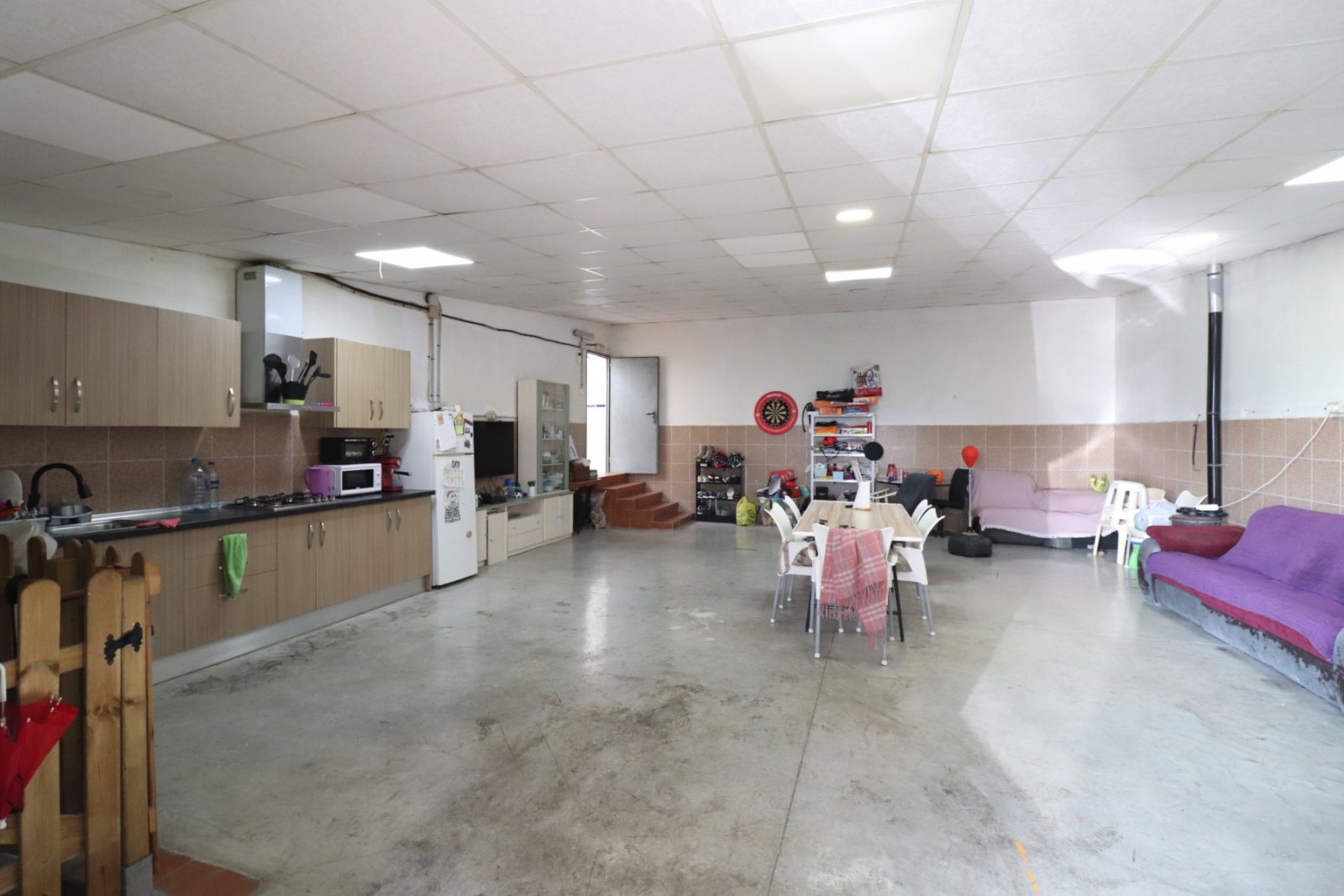   This South Facing, Three Bedroom, Detached Villa in El Saladar, is located in a well-known residential area on the outskirts of Almoradí town, wh...