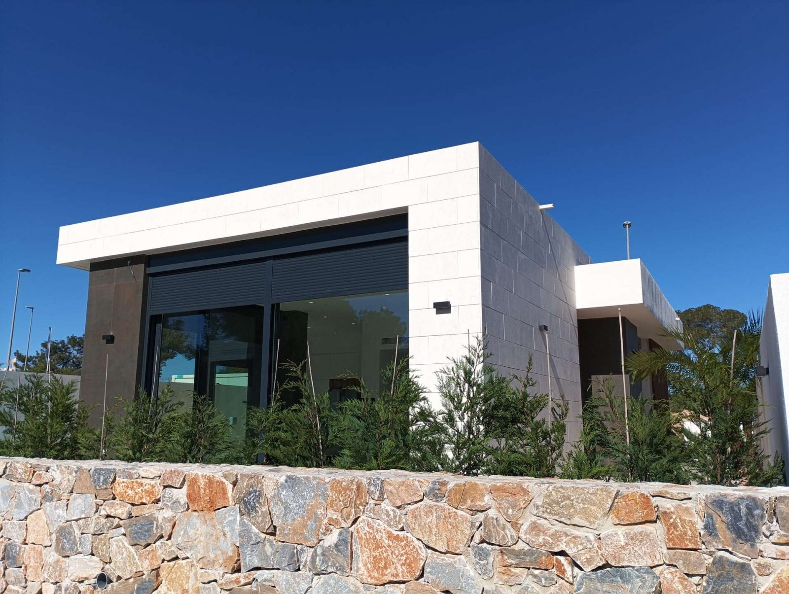 Exklusive Villa in der Nähe des Meeres und des Golfplatzes Lo Romero