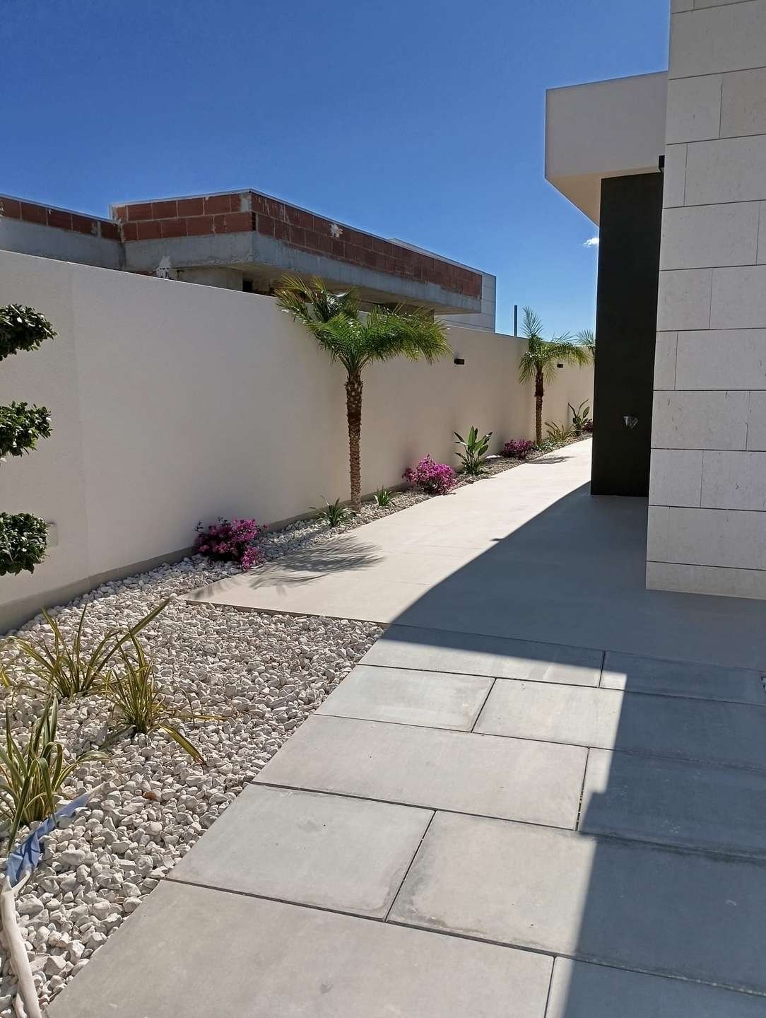 Exklusive Villa in der Nähe des Meeres und des Golfplatzes Lo Romero