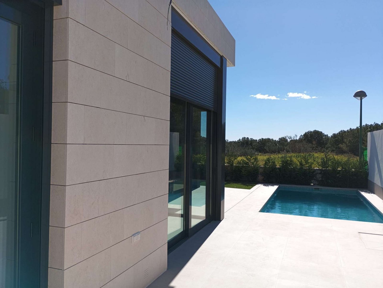 Exklusive Villa in der Nähe des Meeres und des Golfplatzes Lo Romero