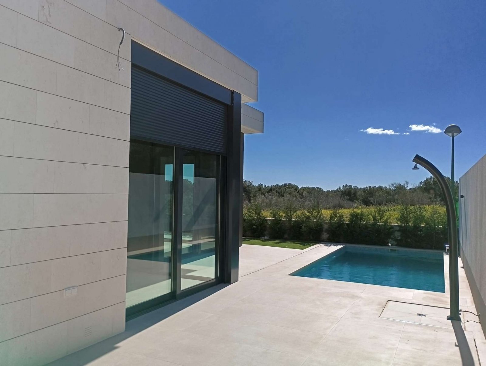 Exklusive Villa in der Nähe des Meeres und des Golfplatzes Lo Romero