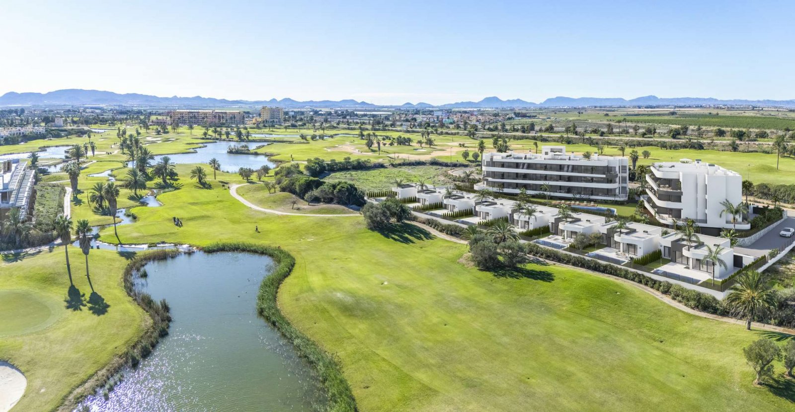 Luxuriöses Apartment am Golfplatz in Meeresnähe