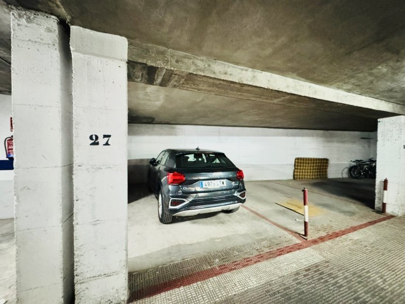   This apartment is located just 150 meters from the beach. It comes with a very good parking space included in the price, and the community has a ...