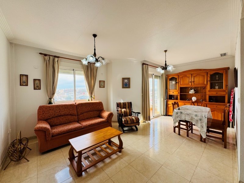   This apartment is located in Nueva Torrevieja. The building was constructed in 1999. The apartment has approximately 70 square meters of living s...