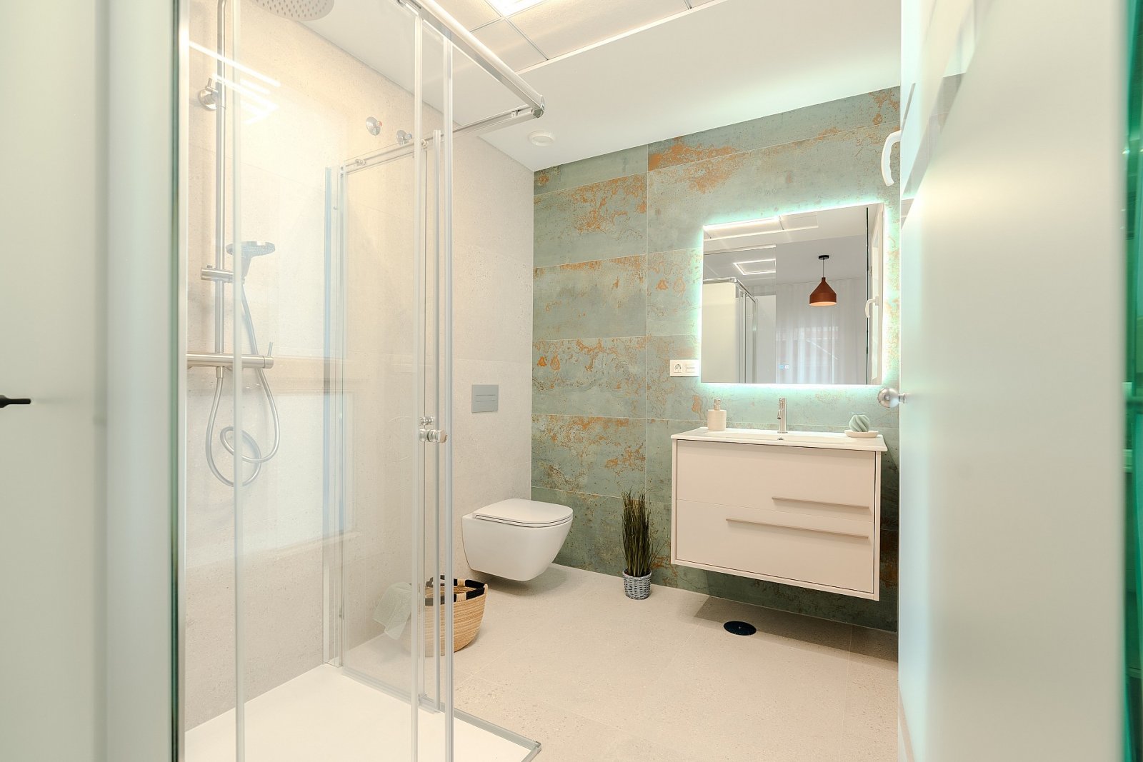 <p>Villa provided with 3 Bedrooms and 3 Bathrooms, private swimming pool and private garage. </p>