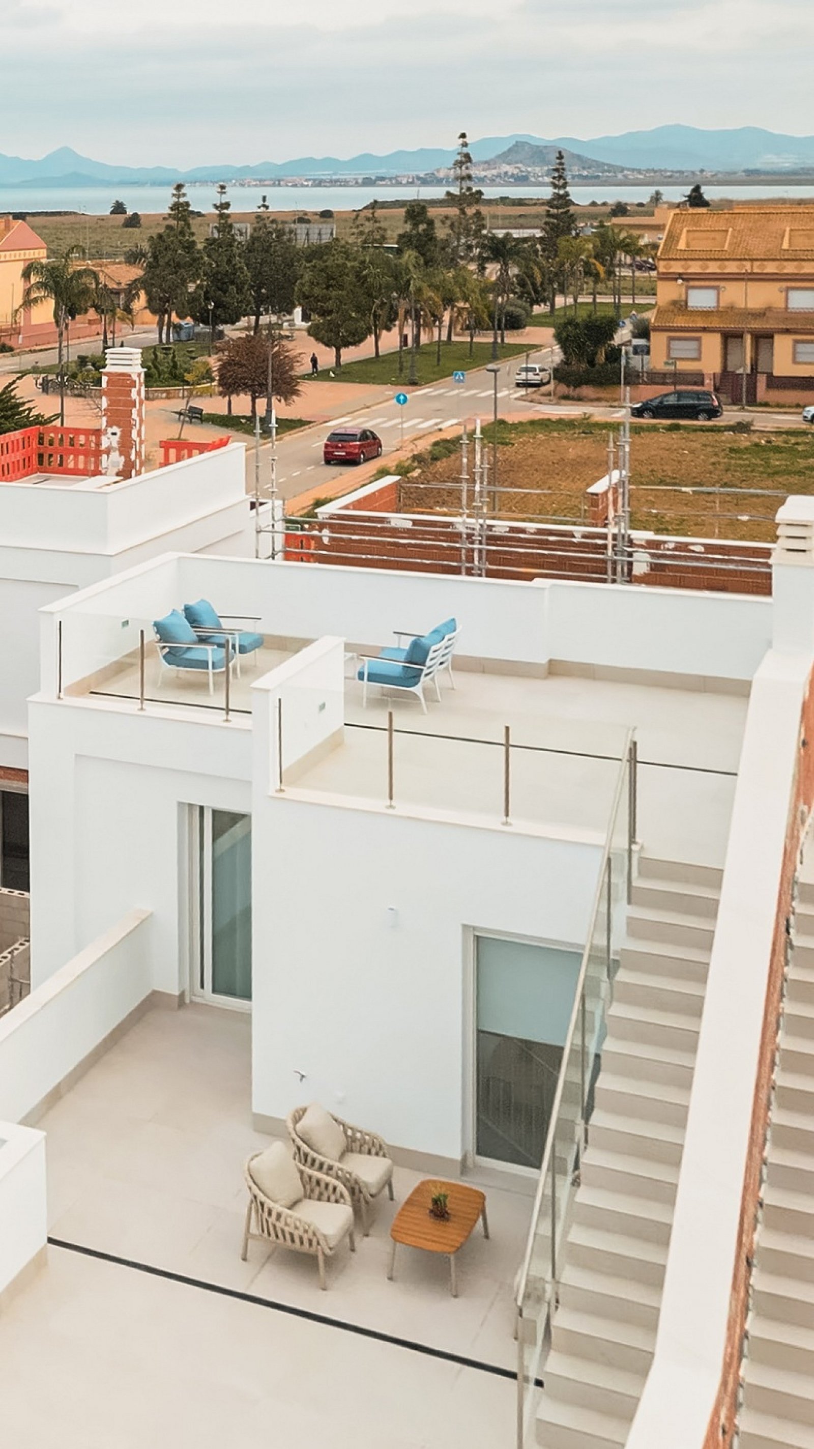 <p>Villa provided with 3 Bedrooms and 3 Bathrooms, private swimming pool and private garage. </p>
