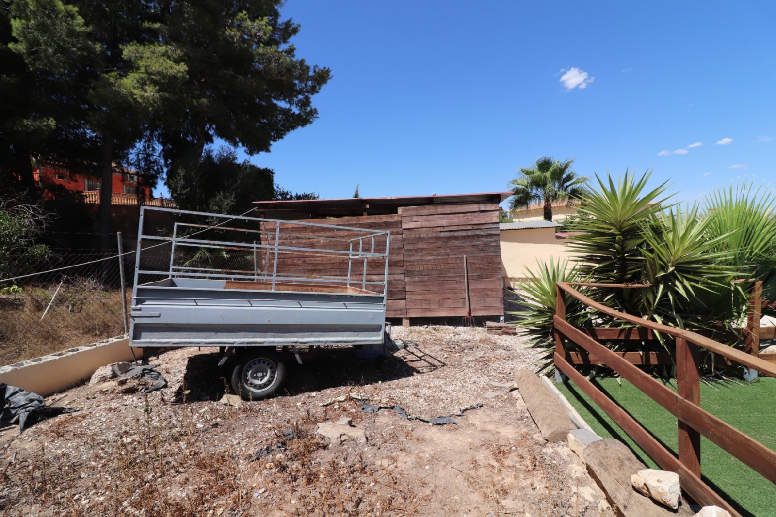   This Character, East Facing, Three Bedroom, Detached Villa in Lomas de la Juliana, a prestigious urbanisation located between the village of Algo...