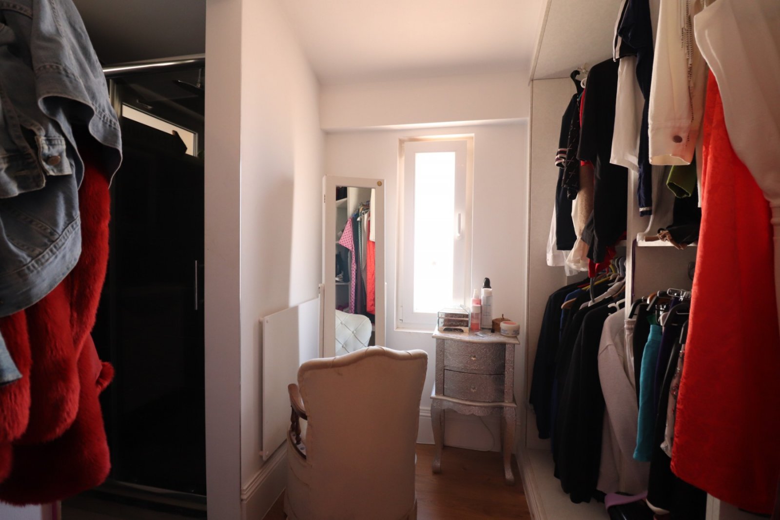 Charmante Landvilla mit Outdoor-Küche und Pool