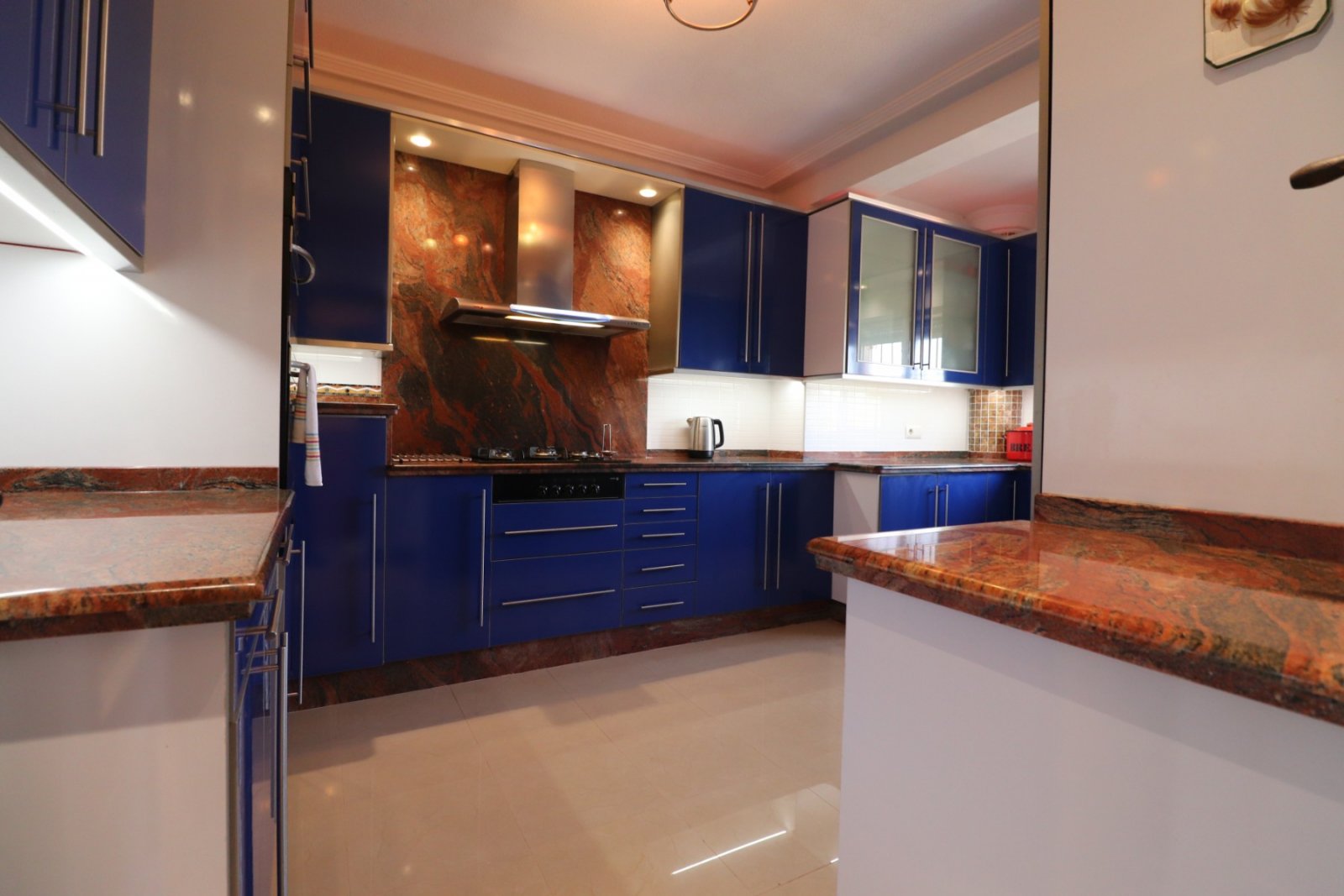   This Incredible, Three Bedroom, Detached Villa in Lomas de la Juliana is located in a prestigious residential area, just a 5-minute drive from Al...