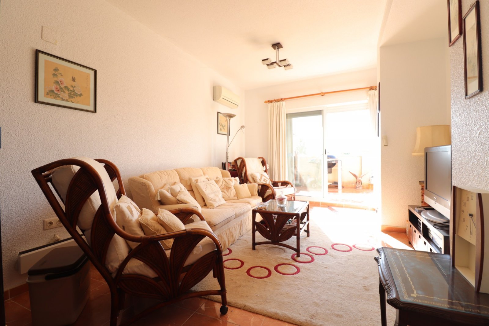   This West Facing, Three Bedroom Top Floor Apartment in Rafal is located in a lovely, traditional Spanish town on the Costa Blanca, within a short...