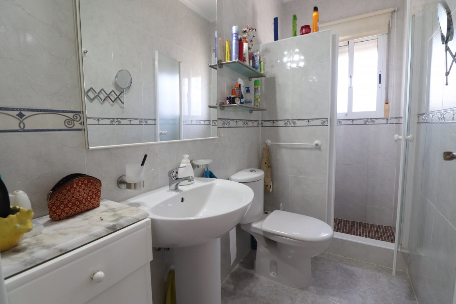   This Beautiful, West Facing, Three Bedroom, Country Property in Catral is located just a few minutes drive from local amenities and facilities an...