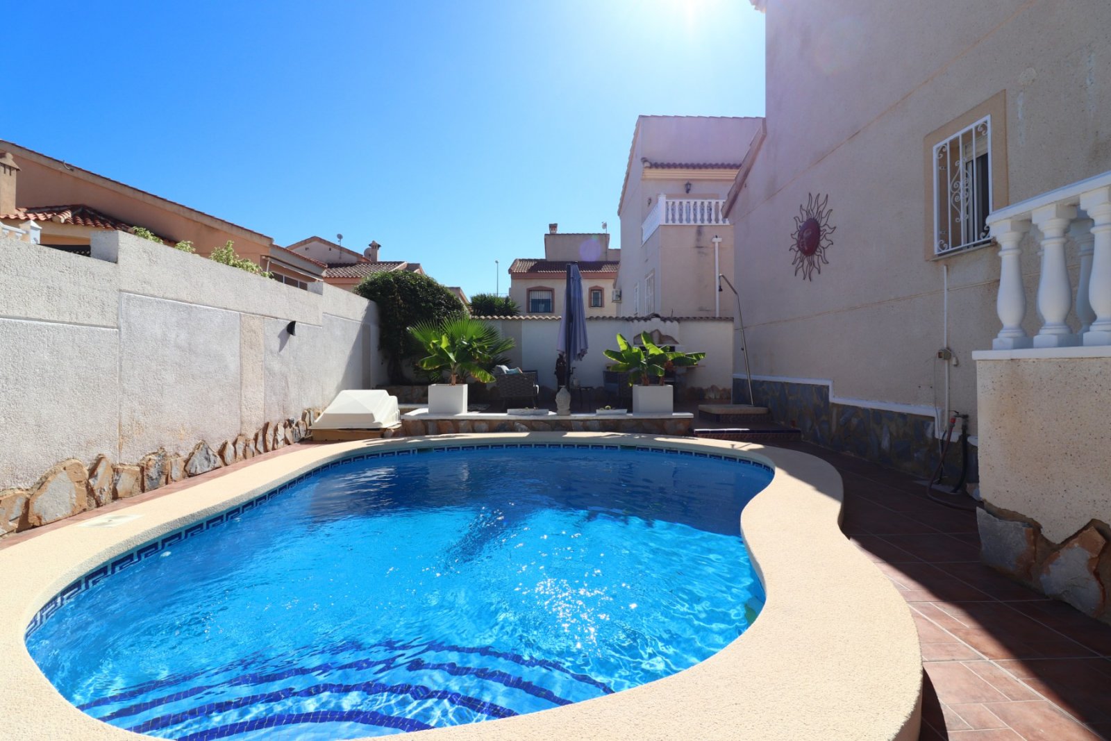   <br />This West Facing, Two Bedroom, Detached Villa in Benimar is located within a highly convenient area, just a 5 minute walk to a fantastic va...