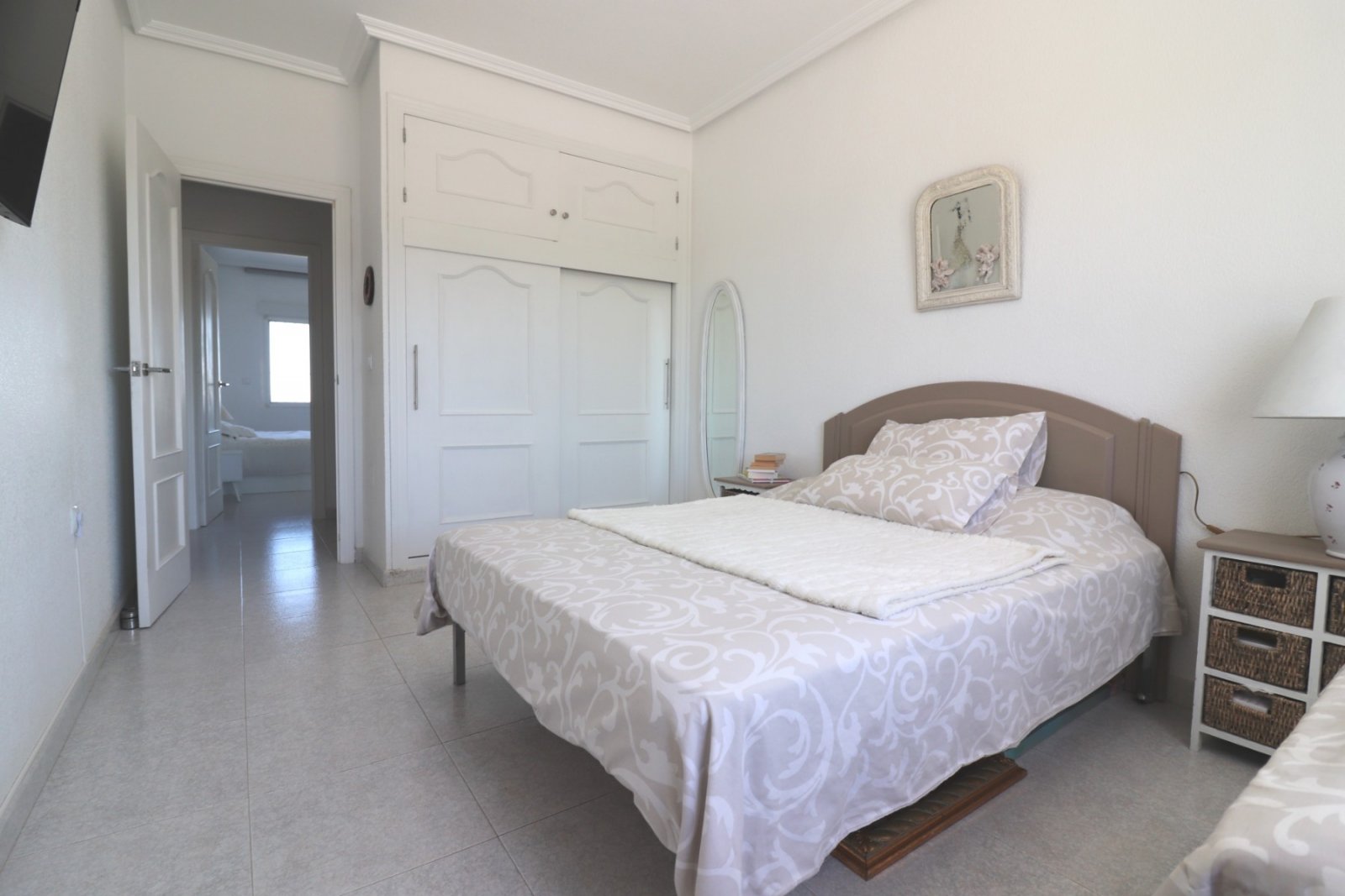   This Spacious, Four Bedroom, Detached Villa in Lomas de la Juliana is located in a prominent position close to La Finca 5* Hotel, Spa and Golf Re...