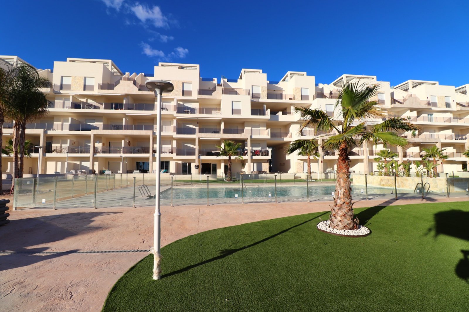   This South Facing Two Bedroom Ground Floor Apartment in Benijofar, is located in a desirable and modern residential area, just a five-minute driv...