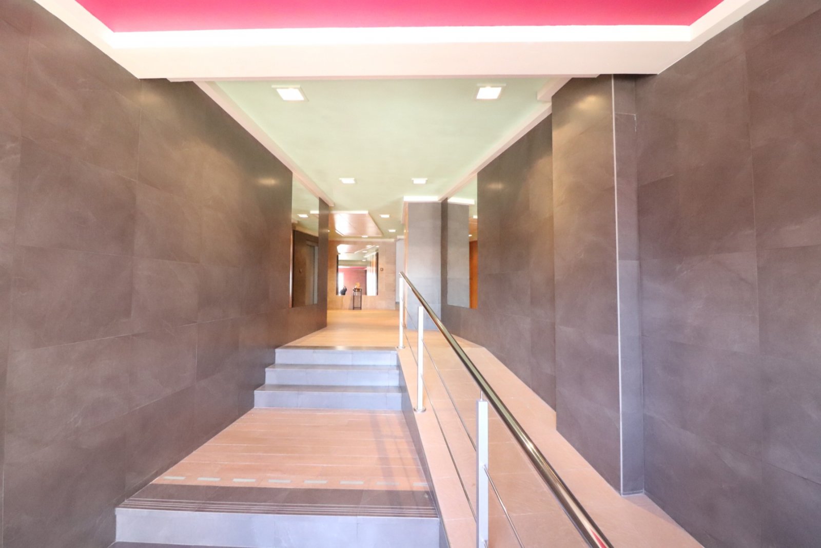   This East Facing, Two Bedroom, Top Floor Apartment in Benijofar, is located central to all amenities this buzzing town has to offer, including a ...