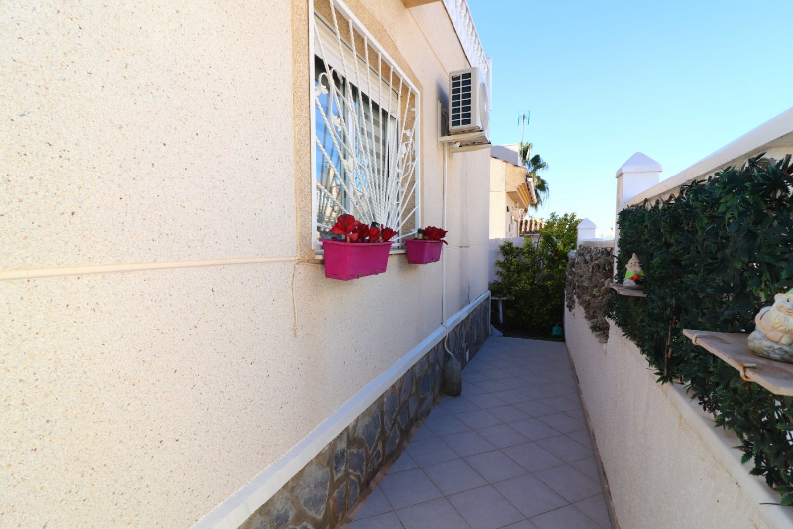  Charming Detached 3-Bedroom Villa in a Prime Location in Ciudad Quesada