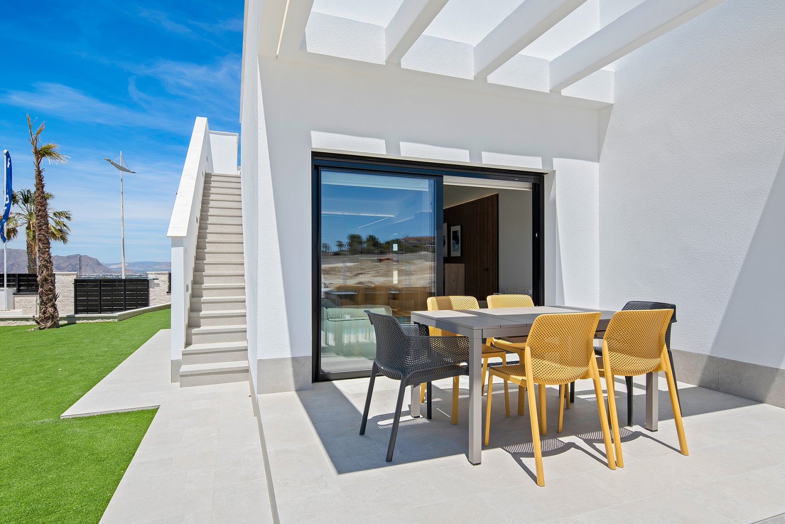 <p>Villa provided with 3 Bedrooms and 2 Bathrooms, private swimming pool and parking space on own plot. </p><p>This project of 40 villas offers the...