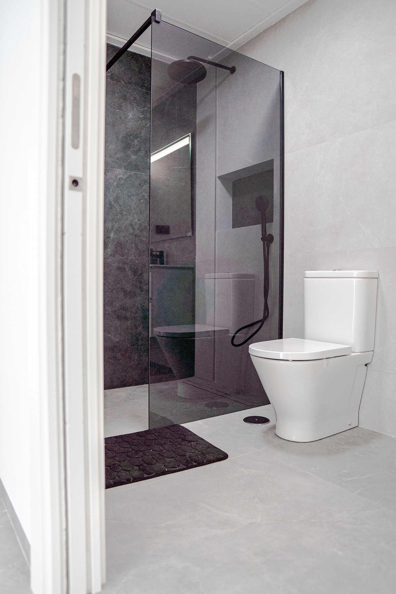 <p>Villa provided with 3 Bedrooms and 2 Bathrooms, private swimming pool and parking space on own plot. </p><p>Luxury project with three single-sto...