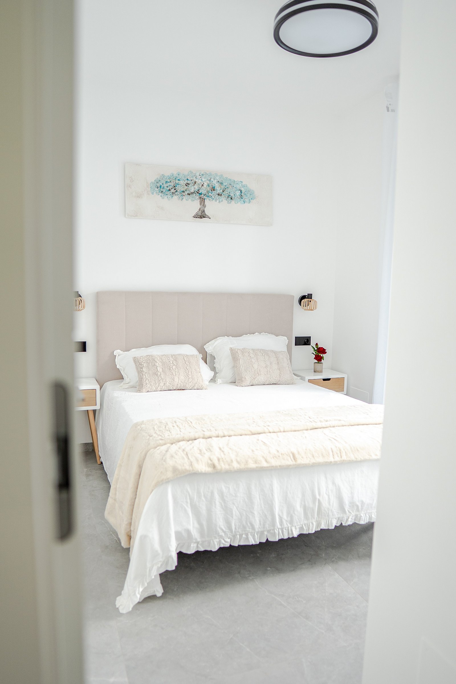 <p>Villa provided with 3 Bedrooms and 2 Bathrooms, private swimming pool and parking space on own plot. </p><p>Luxury project with three single-sto...