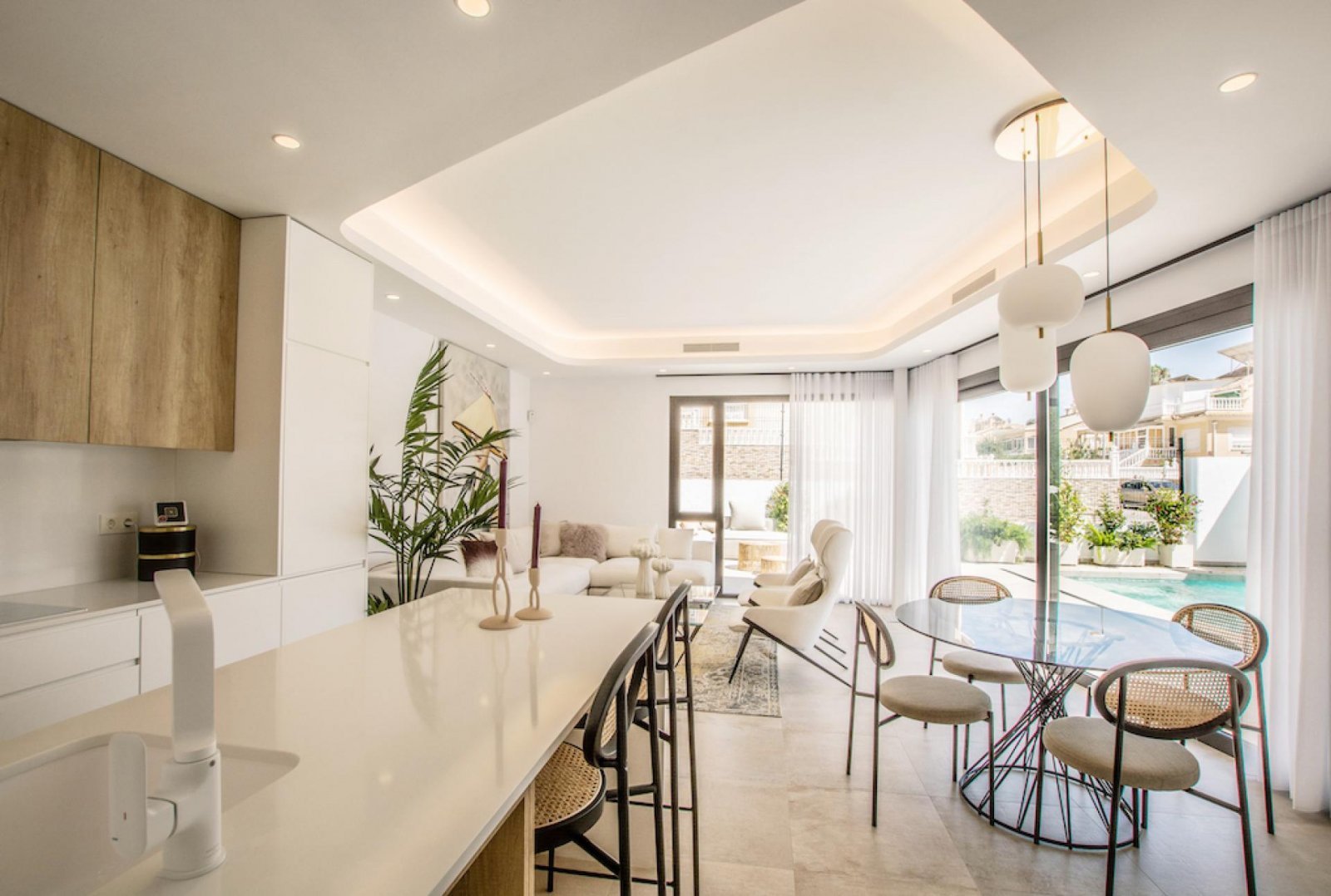 <p>Villa provided with 3 Bedrooms and 3 Bathrooms, inside & outside swimming pool and carport. </p><p>Discover these beautiful villas, located in O...