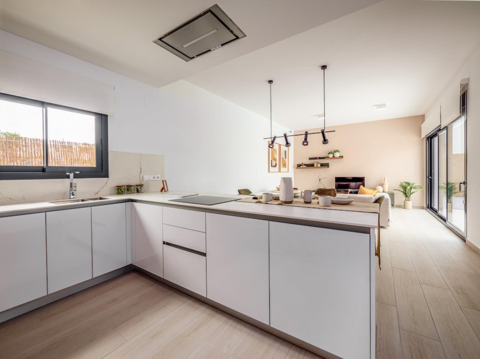 <p>Villa provided with 3 Bedrooms and 2 Bathrooms, private swimming pool and parking space on own plot. </p><p>This project consists of 10 single-s...