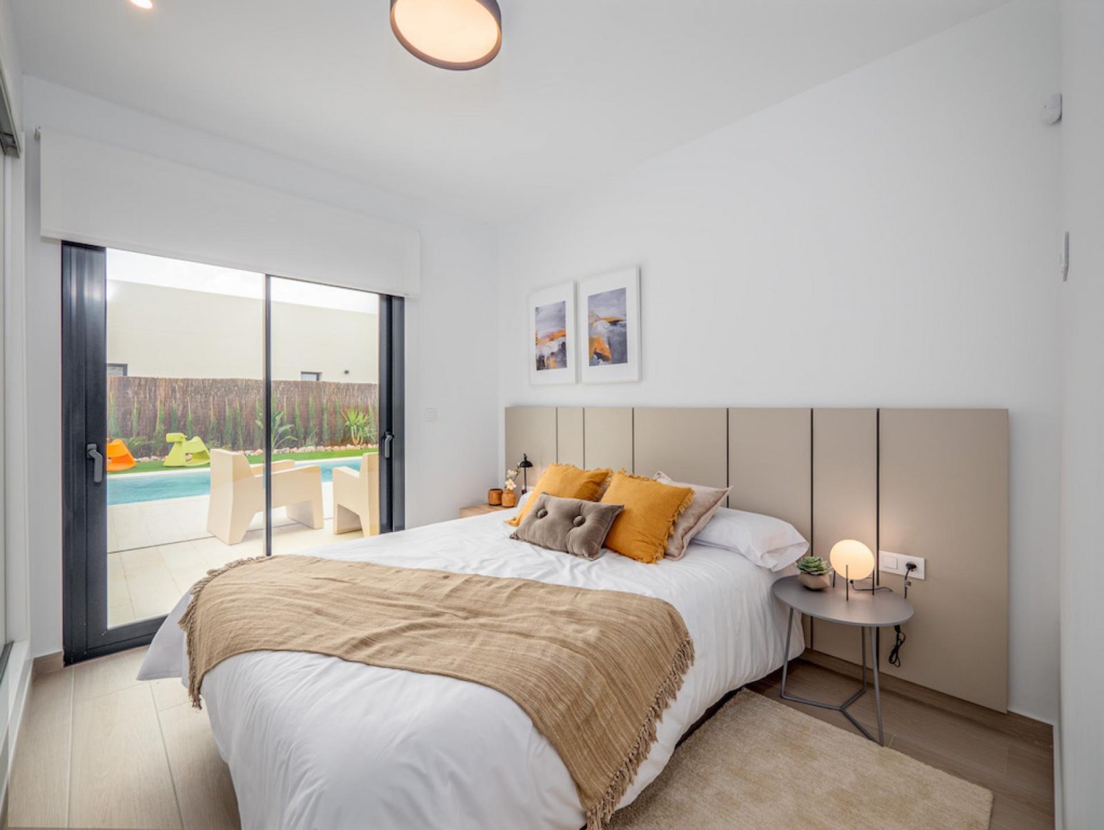 <p>Villa provided with 3 Bedrooms and 2 Bathrooms, private swimming pool and parking space on own plot. </p><p>This project consists of 10 single-s...