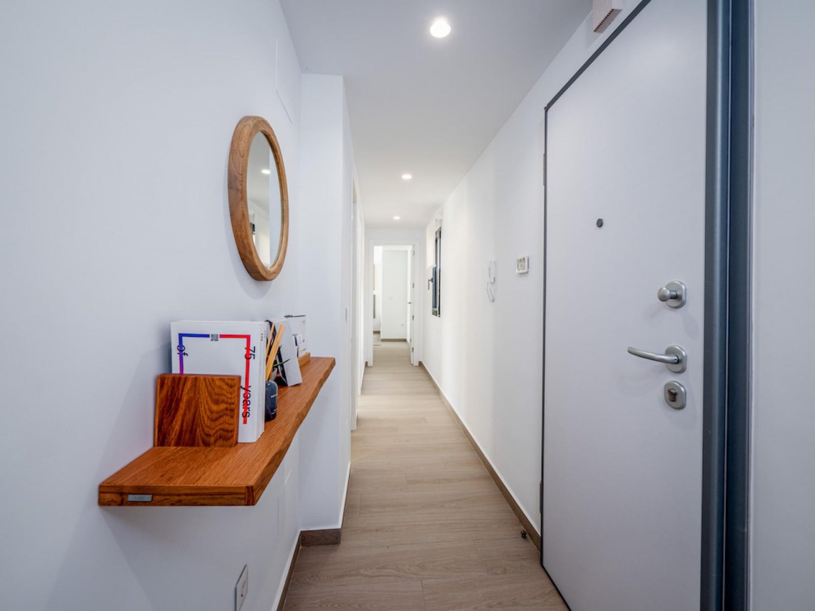 <p>Villa provided with 3 Bedrooms and 2 Bathrooms, private swimming pool and parking space on own plot. </p><p>This project consists of 10 single-s...