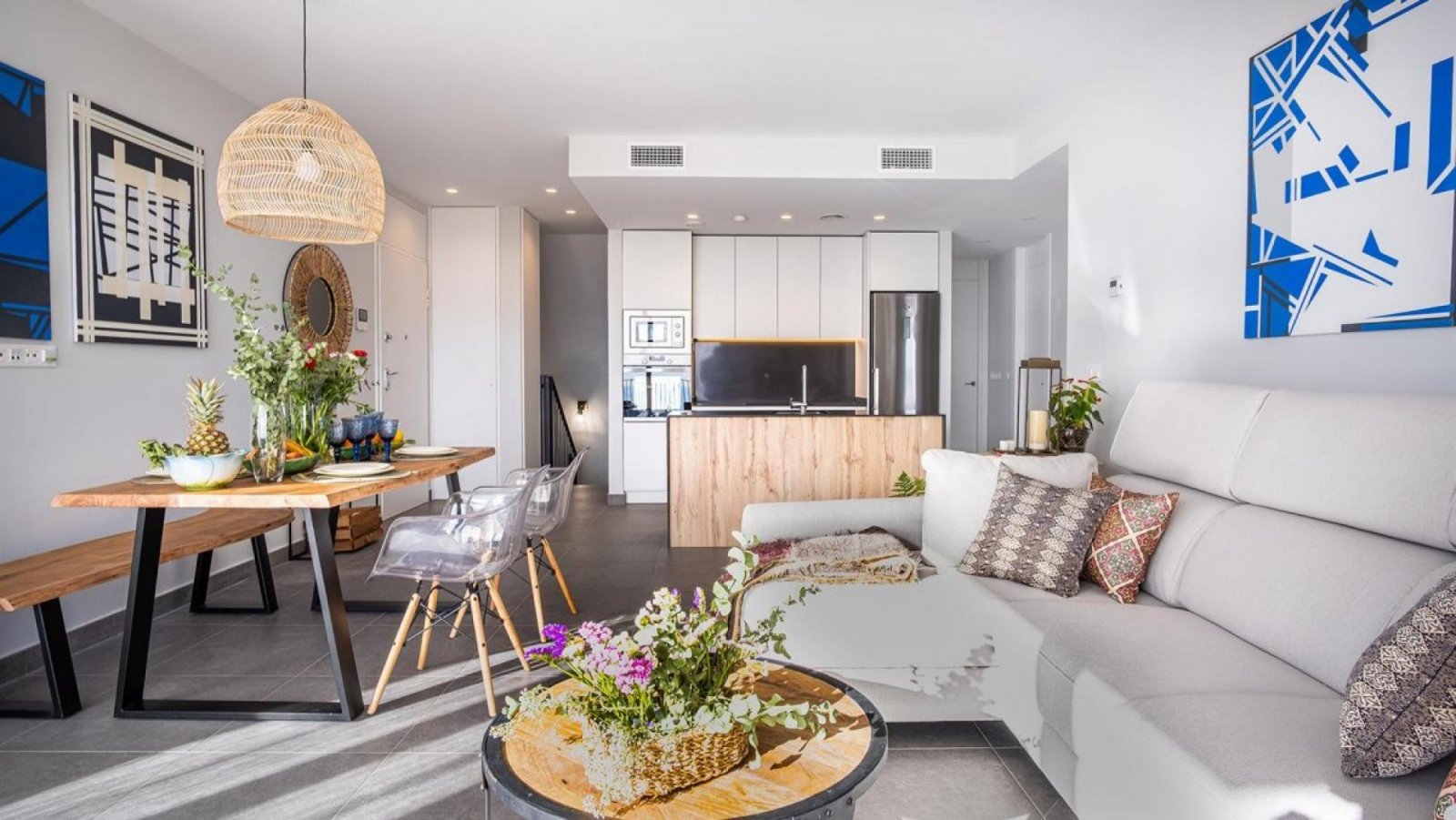 <p>Villa provided with 3 Bedrooms and 2 Bathrooms, optional swimming pool and underground garage with cellar. </p><p>Discover these exclusive villa...