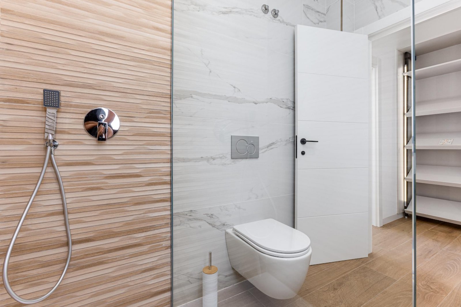 Moderne Villa mit 360° Panorama und Meerblick