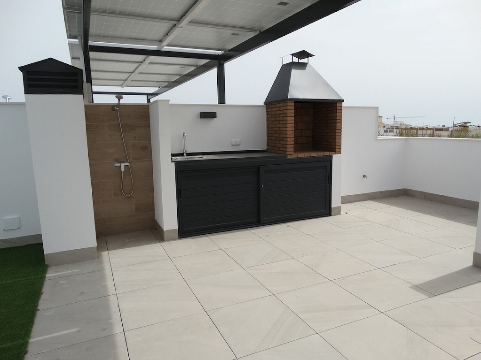 Pilar de la Horadada: Exklusives Solarium-Apartment mit Pool 