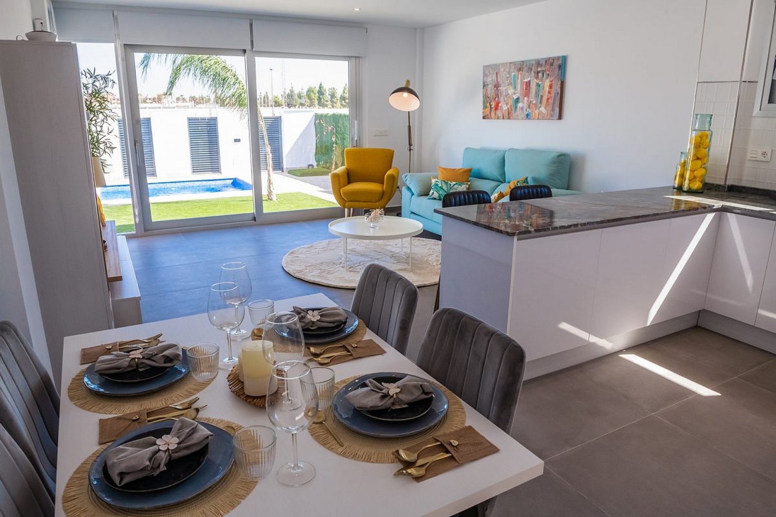 <p>Villa provided with 3 Bedrooms and 2 Bathrooms, private swimming pool and private garage. </p><p>Discover these modern villas in Los Alcázares, ...