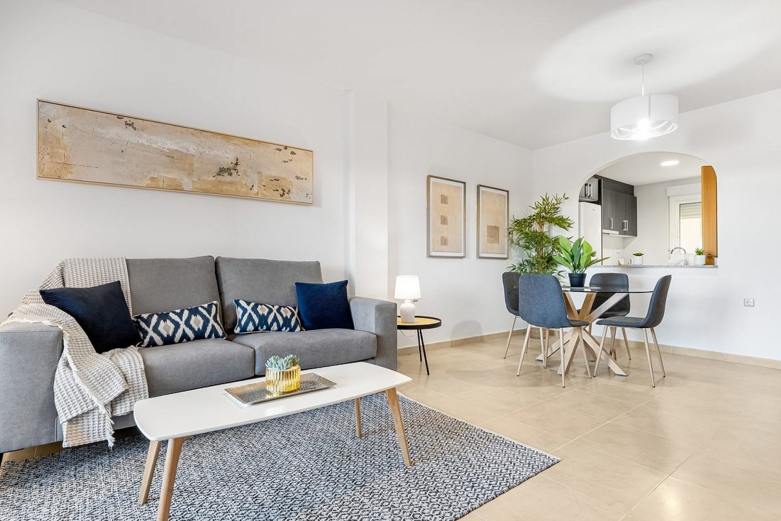 <p>Apartment with terrace provided with 2 Bedrooms and 2 Bathrooms, communal swimming pool and optional underground parking space. </p><p>Discover ...