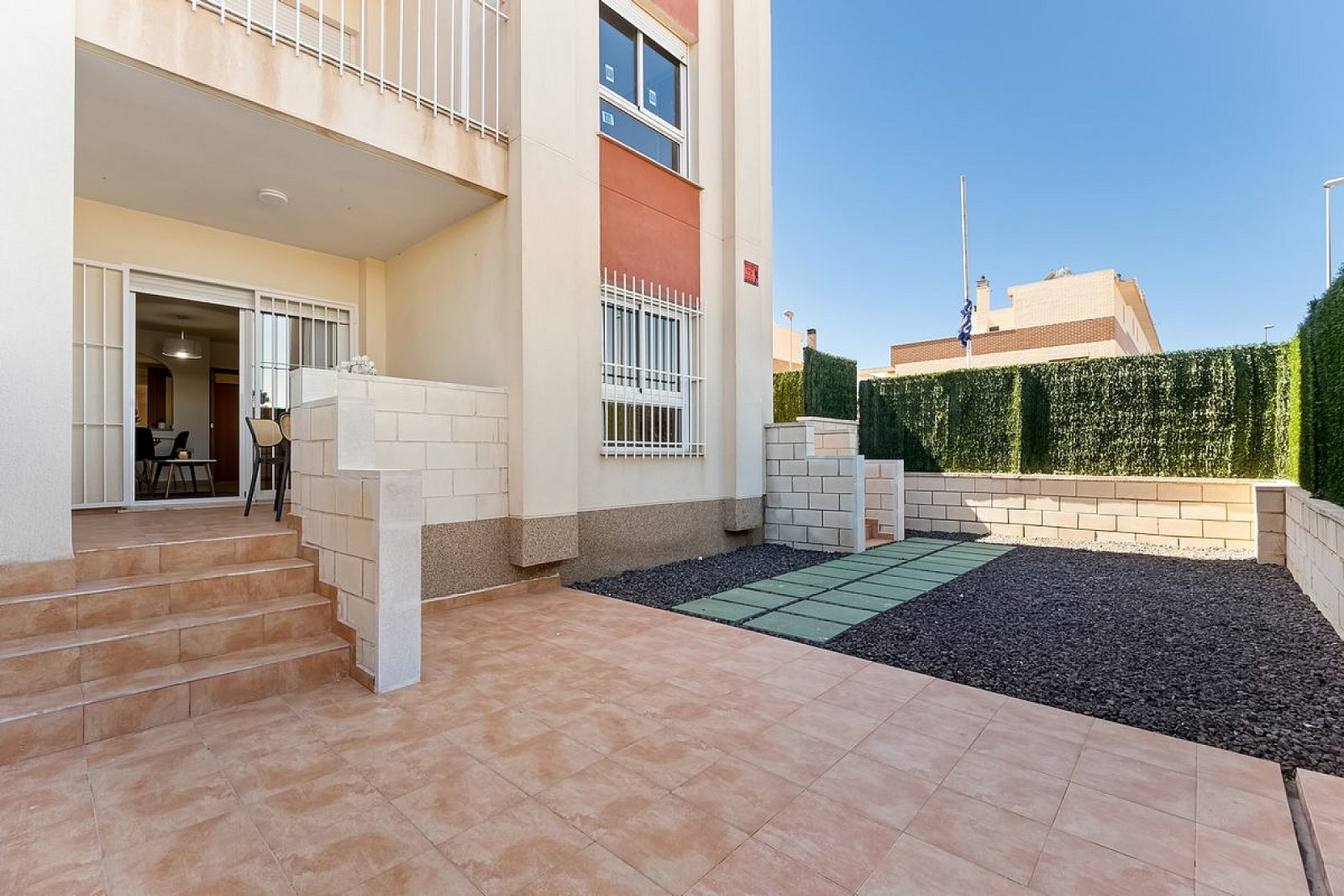 <p>Apartment with terrace provided with 2 Bedrooms and 2 Bathrooms, communal swimming pool and optional underground parking space. </p><p>Discover ...