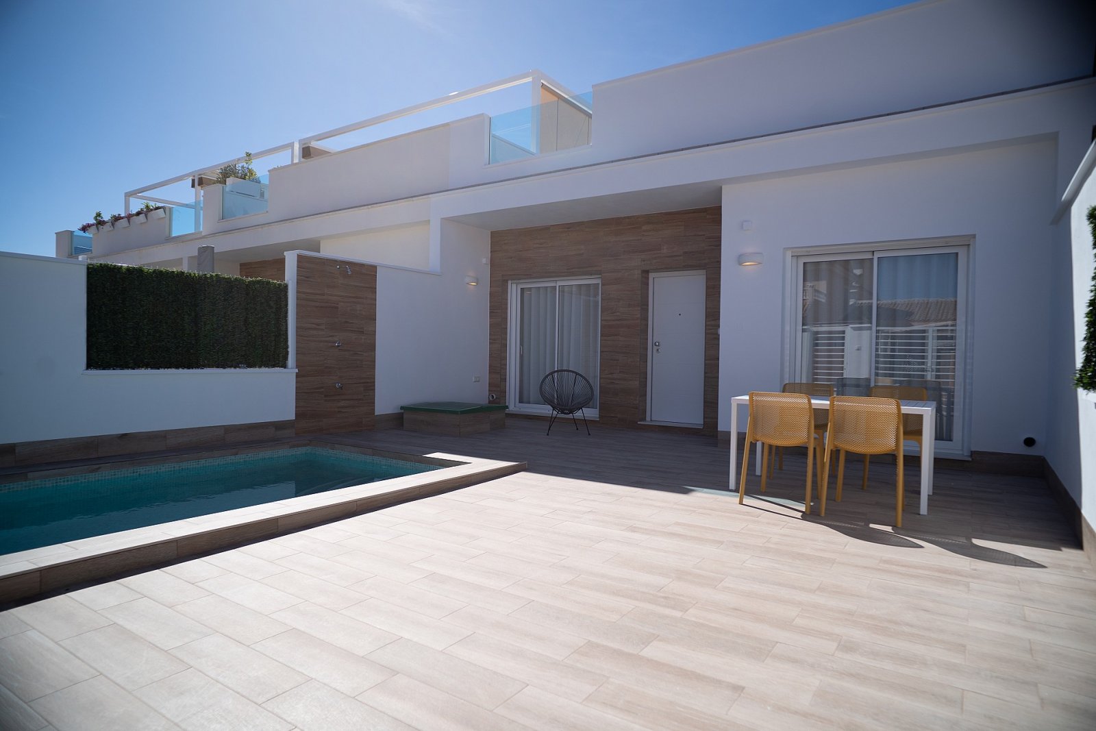<p>Villa provided with 2 Bedrooms and 2 Bathrooms, private swimming pool and parking space on own plot. </p><p>New luxury complex of 24 villas on o...