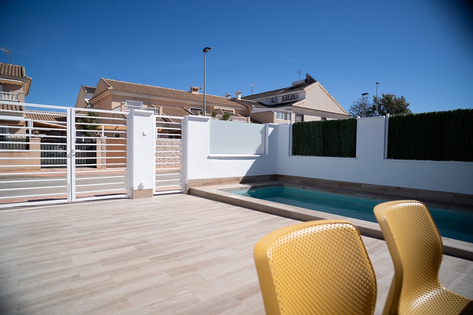 <p>Villa provided with 3 Bedrooms and 2 Bathrooms, private swimming pool and parking space on own plot. </p><p>New luxury complex of 24 villas on o...