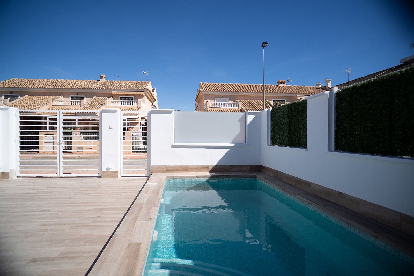 <p>Villa provided with 3 Bedrooms and 2 Bathrooms, private swimming pool and parking space on own plot. </p><p>New luxury complex of 24 villas on o...