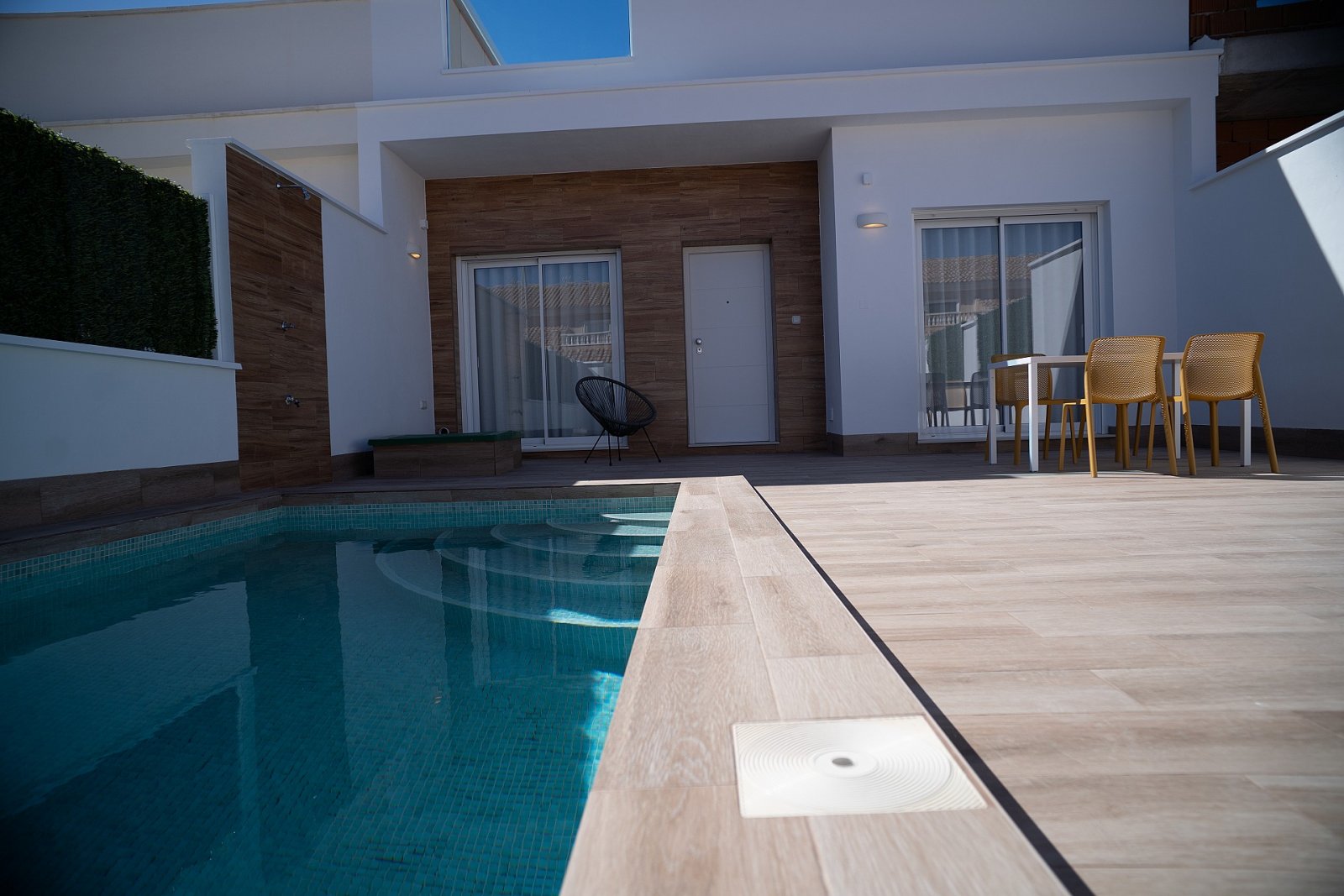 <p>Villa provided with 3 Bedrooms and 2 Bathrooms, private swimming pool and parking space on own plot. </p><p>New luxury complex of 24 villas on o...