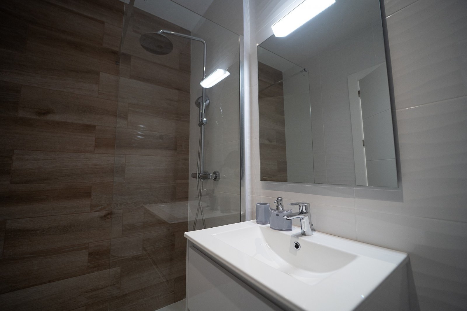 <p>Villa provided with 3 Bedrooms and 2 Bathrooms, private swimming pool and parking space on own plot. </p><p>New luxury complex of 24 villas on o...