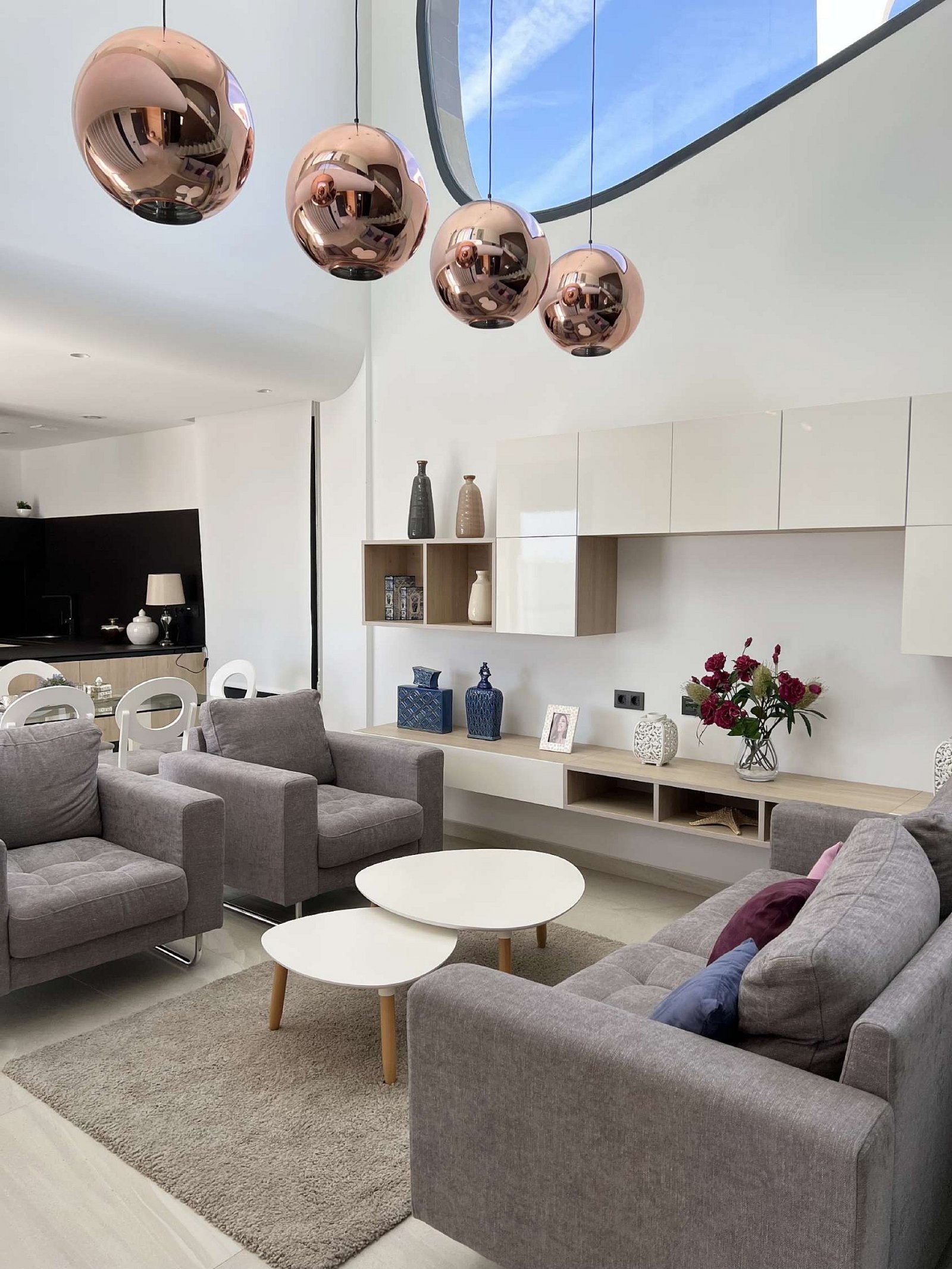 <p>Villa provided with 3 Bedrooms and 3 Bathrooms, private swimming pool and parking space on own plot. </p><p>Just a 10 minute drive from the sand...