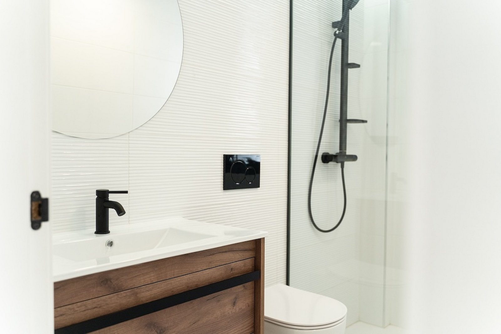 <p>Villa provided with 4 Bedrooms and 3 Bathrooms, communal swimming pool and underground parking space. </p><p>Discover these beautiful residences...