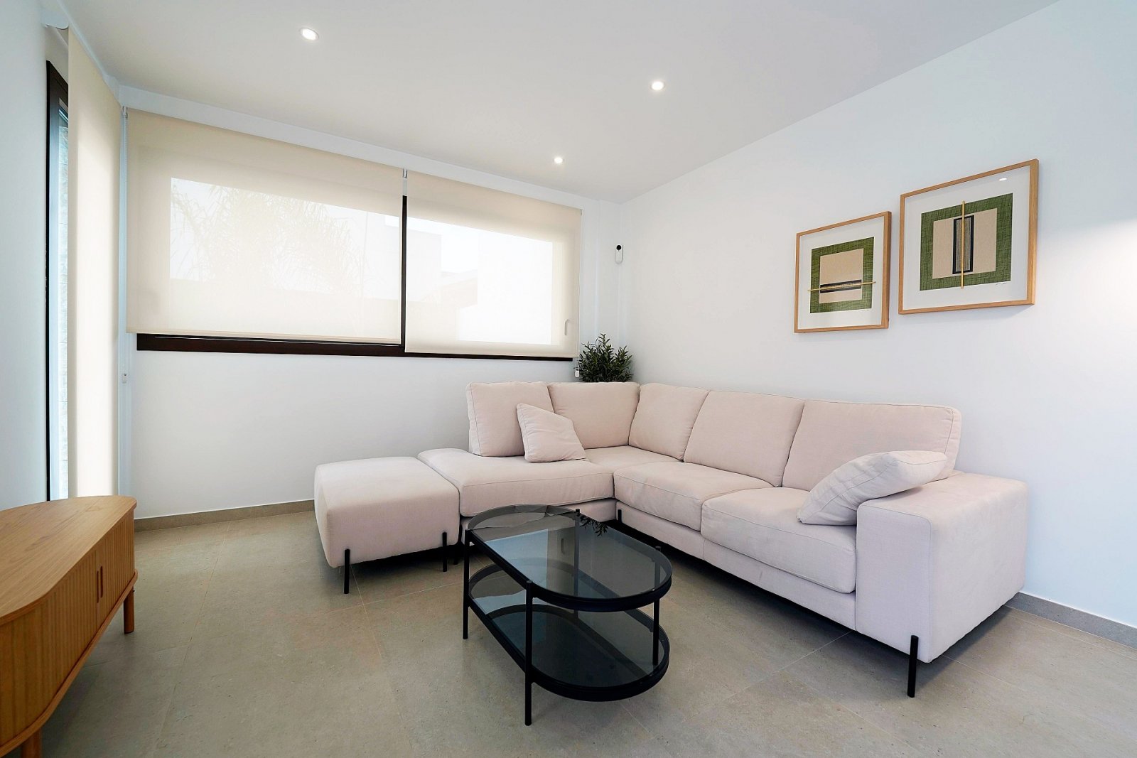 Komfortable Luxusvilla mit Pooloption und Parkplatz