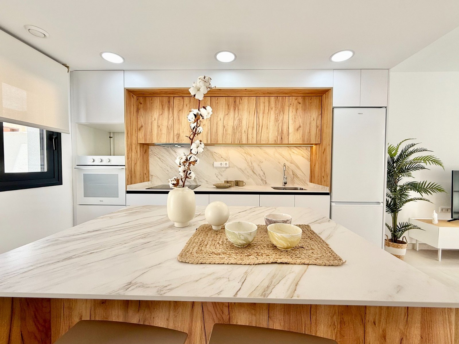 <p>Terraced villa provided with 2 Bedrooms and 2 Bathrooms, communal swimming pool and parking space on own plot. </p>