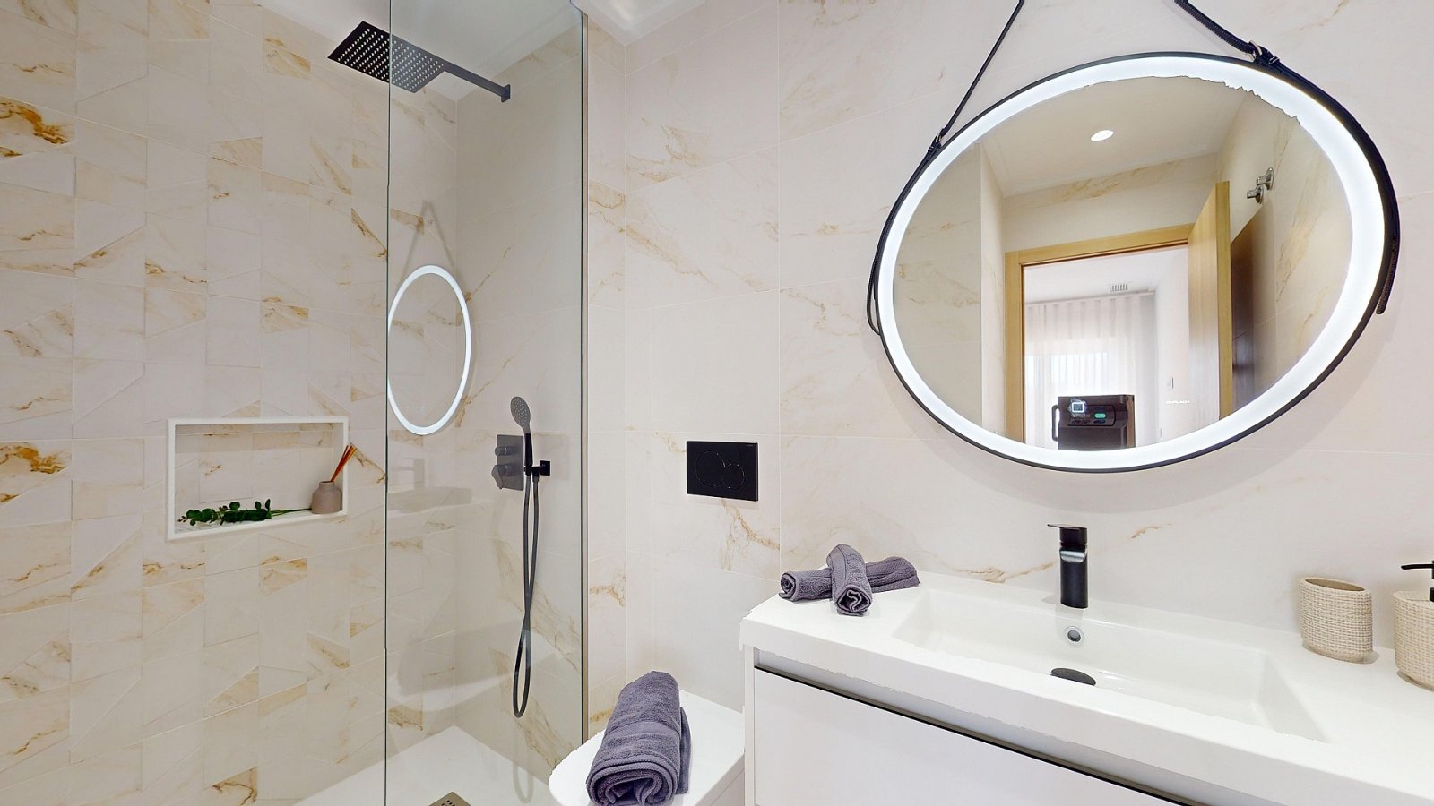 <p>Apartments - solarium provided with 3 Bedrooms and 2 Bathrooms, inside & outside swimming pool and underground parking space. </p><p>We are plea...