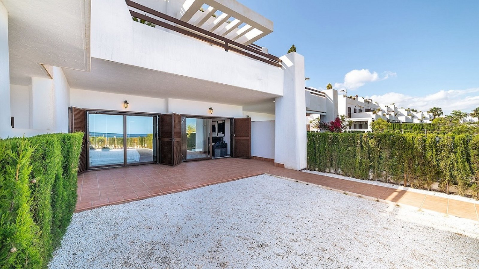 <p>Apartment with garden provided with 3 Bedrooms and 2 Bathrooms, communal swimming pool and underground parking space. </p><p>Step inside these a...