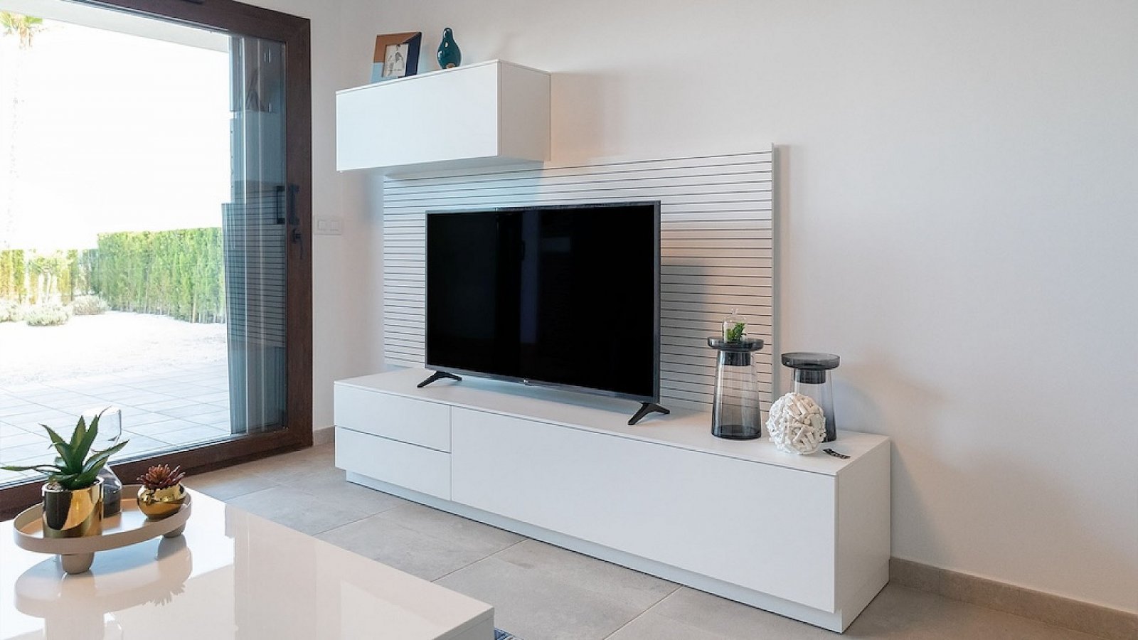 <p>Apartment with garden provided with 3 Bedrooms and 2 Bathrooms, communal swimming pool and underground parking space. </p><p>Step inside these a...