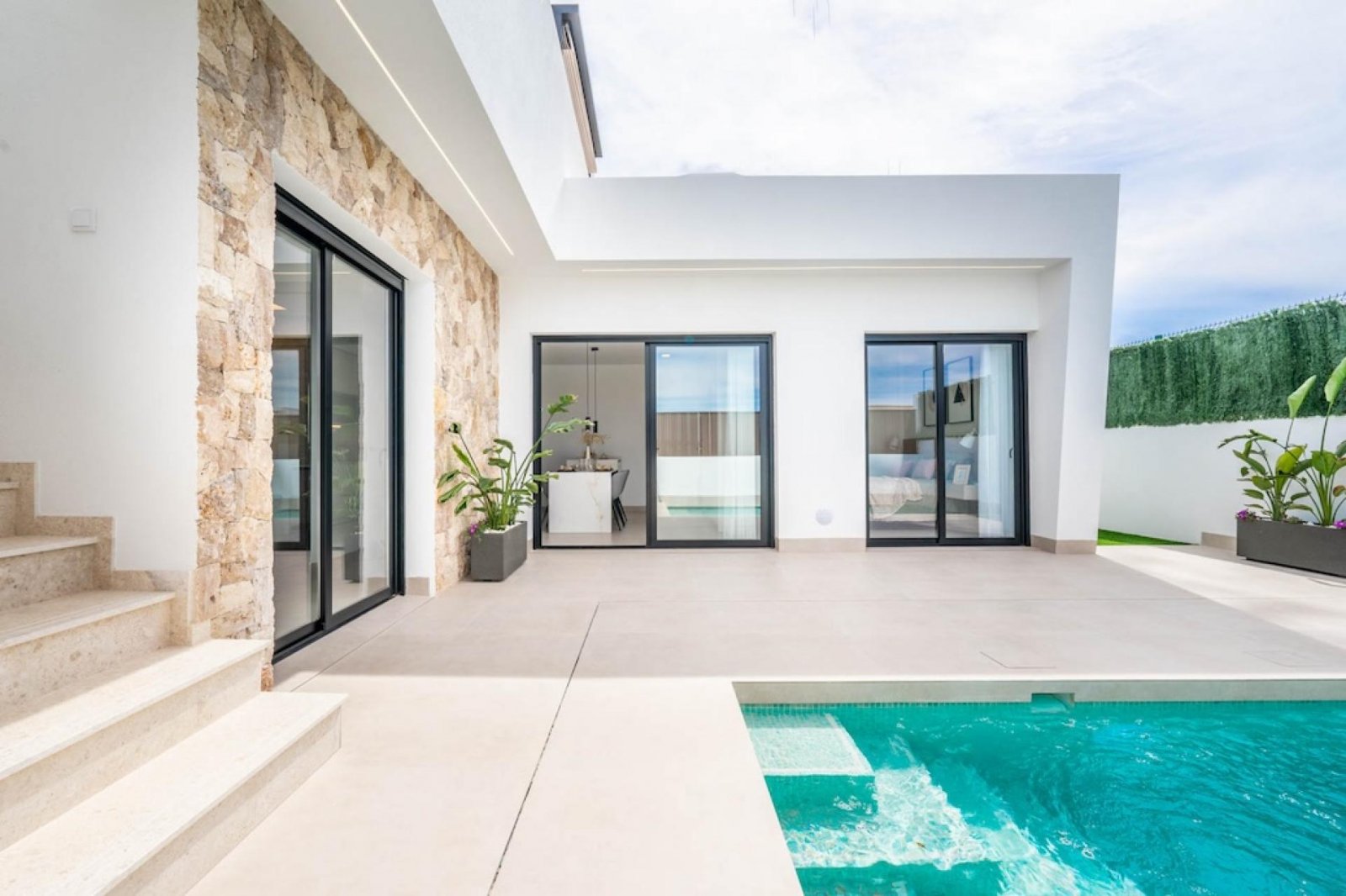 <p>Villa provided with 3 Bedrooms and 2 Bathrooms, private swimming pool and parking space on own plot. </p><p>Luxury bungalows with beautiful moun...